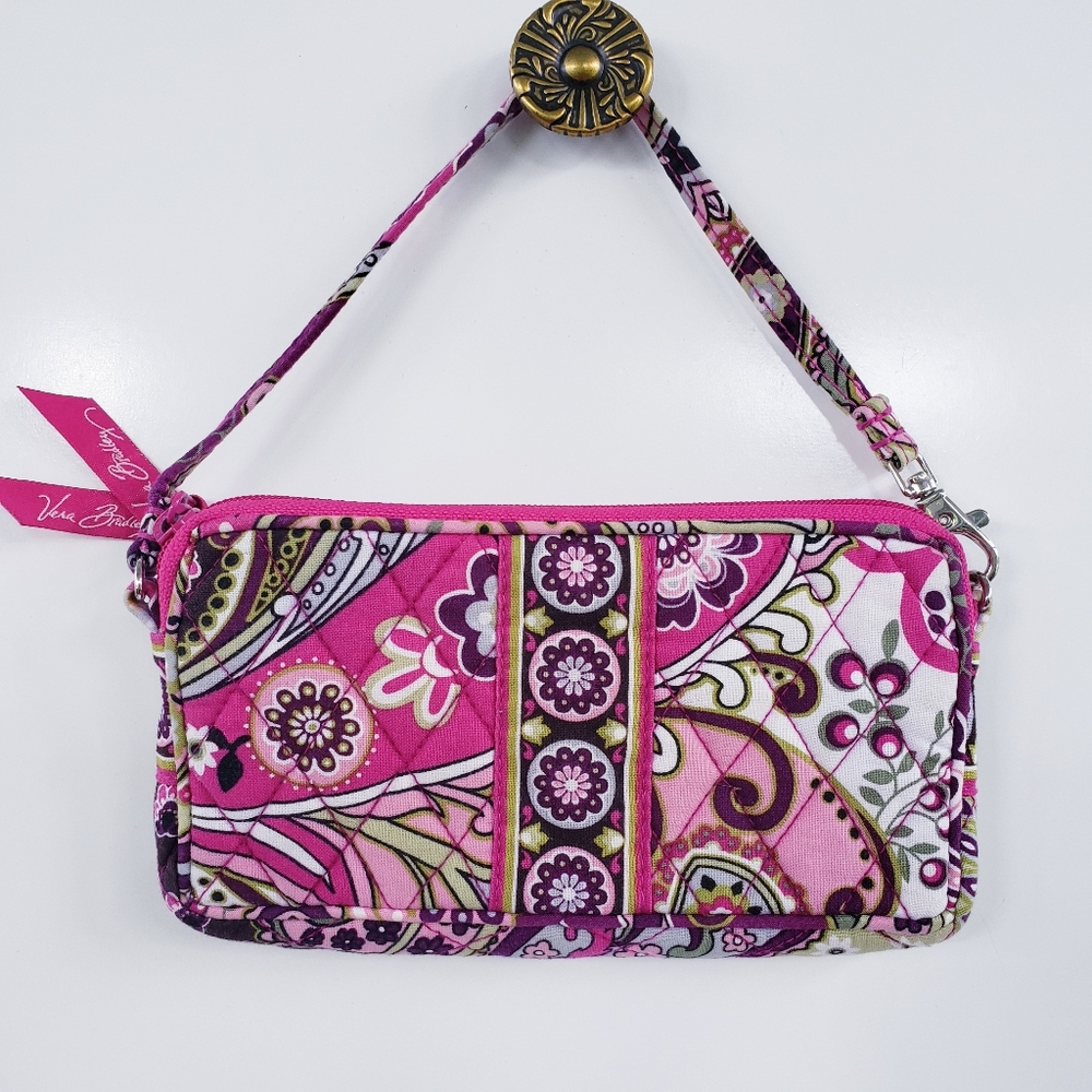 VERA BRADLEY Very Berry Paisley Wristlet Retired Pattern